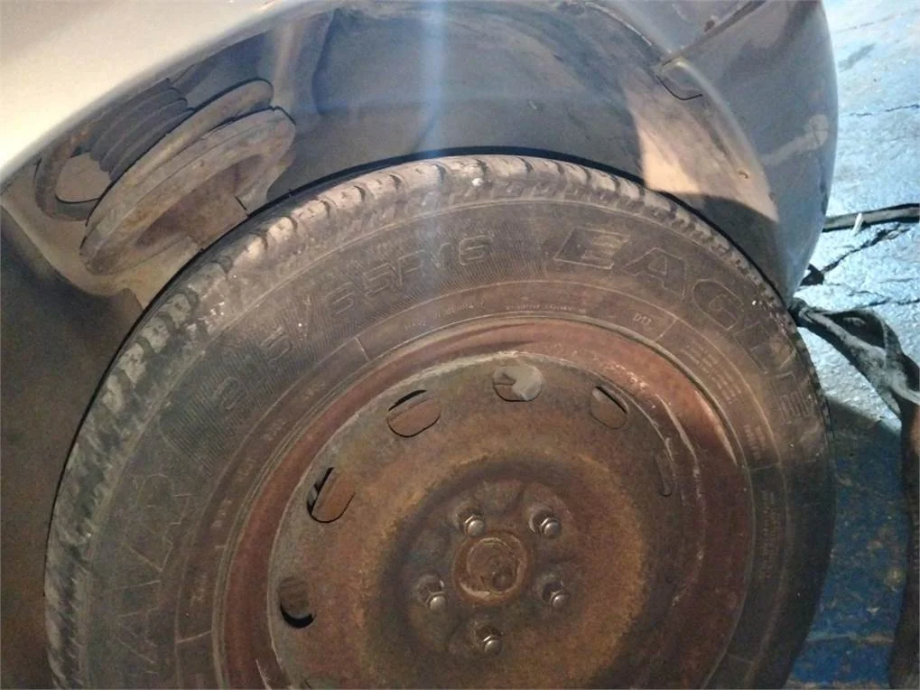 Foto de PASO RUEDA DELANTERO DERECHO CHRYSLER VOYAGER (RG)