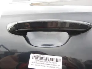 Foto de MANETA EXTERIOR DELANTERA DERECHA VOLKSWAGEN PASSAT BERLINA (3C2) 2.0 TDI (140 CV / 103 KW) foto 2