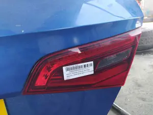 Foto de PILOTO TRASERO DERECHO INTERIOR AUDI RS 3 SPORTBACK (8VA) 2.5 20V TFSI (367 CV / 270 KW) foto 2
