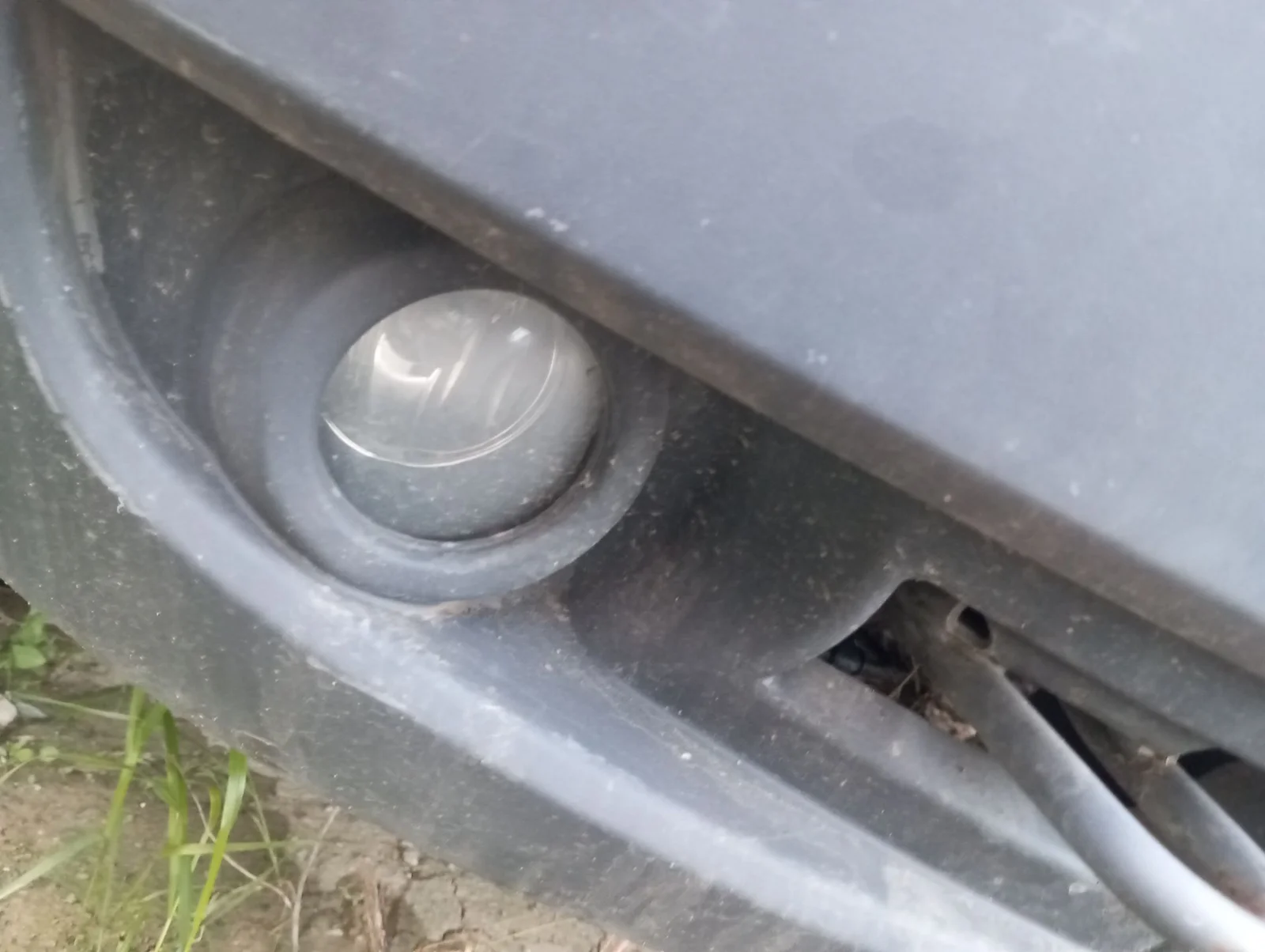 Foto de FARO ANTINIEBLA DERECHO FORD TRANSIT COMBI (TT9) 2.2 TDCi CAT (116 CV / 85 KW)