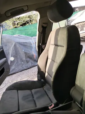 Foto de ASIENTO DELANTERO DERECHO AUDI A4 AVANT (8E) 1.9 TDI (131 CV / 96 KW)