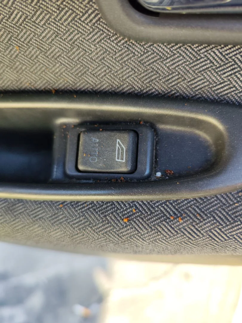 Foto de MANDO ELEVALUNAS DELANTERO IZQUIERDO VOLVO S40 BERLINA 1.6 CAT (109 CV / 80 KW)