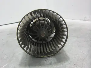 Foto de MOTOR CALEFACCION BMW SERIE 3 BERLINA (E46) 3.0 24V Turbodiesel CAT (184 CV / 135 KW) referencia 62994 foto 3