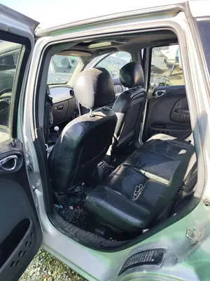 Foto de GOMAS CONTORNO PUERTA CHRYSLER PT CRUISER 2.2 CRD CAT (121 CV / 89 KW)