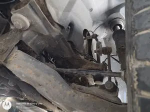 Foto de BRAZO SUSPENSION DELANTERO IZQUIERDO VOLKSWAGEN CRAFTER FURGÓN (2E) 2.5 TDI DPF (109 CV / 80 KW)
