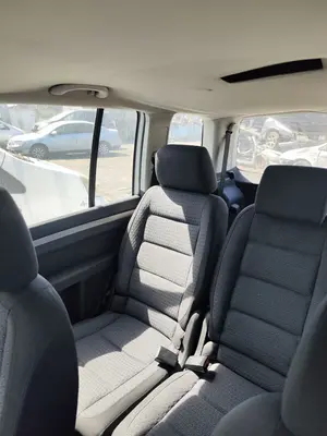 Foto de CINTURON SEGURIDAD TRASERO DERECHO VOLKSWAGEN TOURAN (1T1) 1.9 TDI (105 CV / 77 KW)