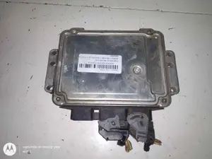 Foto de CENTRALITA MOTOR UCE RENAULT MEGANE II BERLINA 5P referencia 0281011549 foto 6