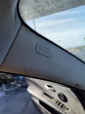Foto de AIRBAG CORTINA DELANTERO IZQUIERDO BMW SERIE 3 BERLINA (E90) 2.0 16V Diesel (163 CV / 120 KW)