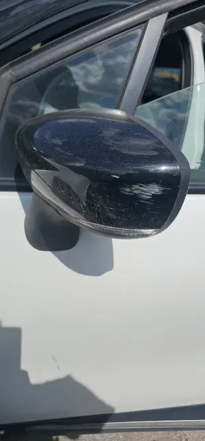 Foto de RETROVISOR IZQUIERDO RENAULT CAPTUR I 1.5 dCi Diesel FAP (110 CV / 81 KW) foto 3