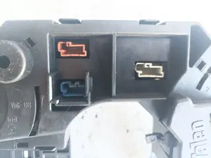 Foto de MANDO MULTIFUNCION CITROEN C4 BERLINA 1.6 16V HDi FAP (109 CV / 80 KW) referencia 6242Z3 foto 3