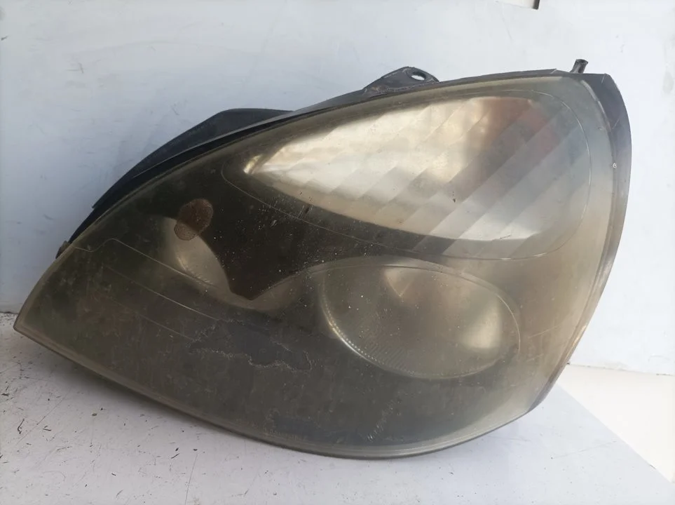 Foto de FARO IZQUIERDO RENAULT CLIO II FASE II (B/CB0) 1.5 dCi Diesel (82 CV / 60 KW) referencia 085511138L
