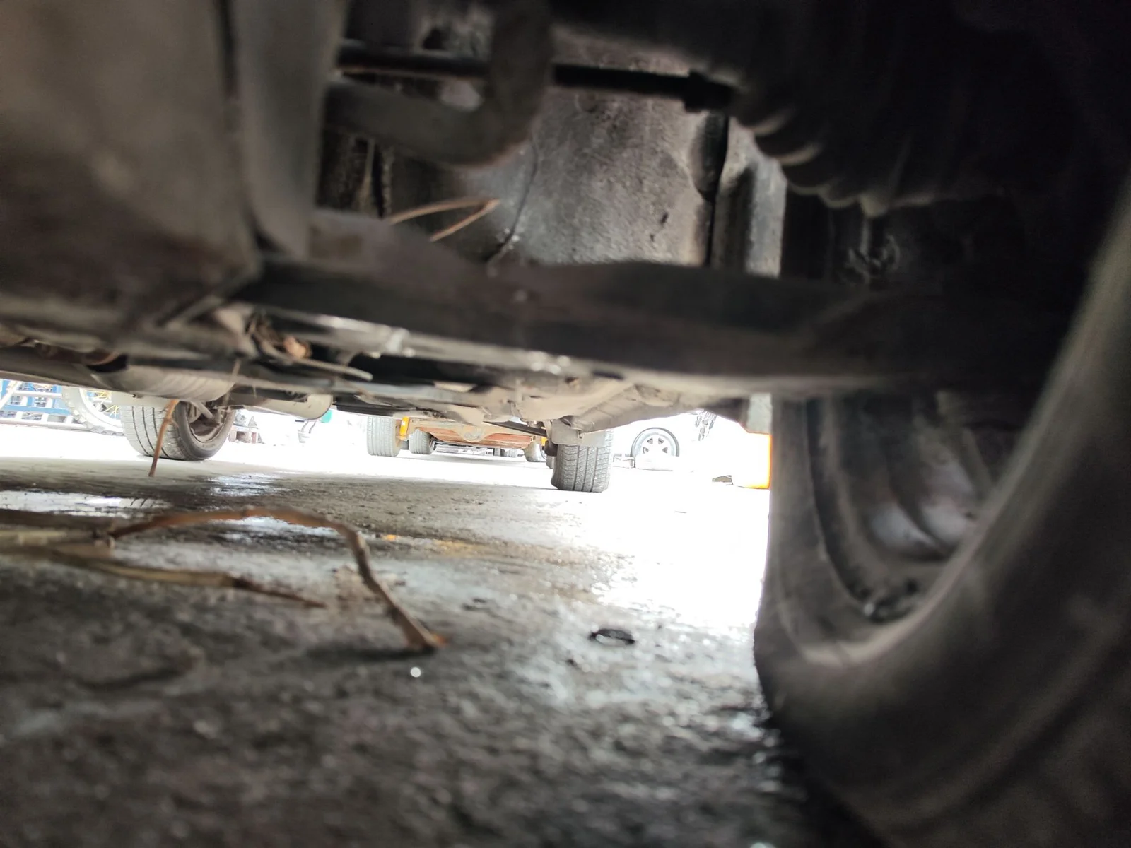Foto de BRAZO SUSPENSION DELANTERO IZQUIERDO KIA CERATO (LD) 1.5 CRDi (102 CV / 75 KW) referencia 545002DXXX