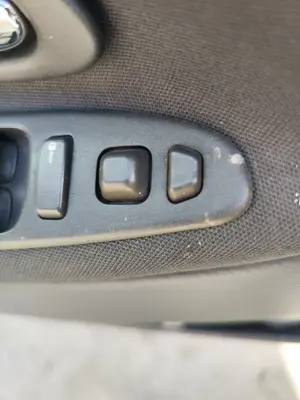 Foto de MANDO RETROVISOR VOLVO S40 BERLINA 1.9 Diesel CAT (116 CV / 85 KW)