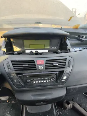 Foto de CONSOLA CENTRAL CITROEN GRAND C4 PICASSO 1.6 16V HDi FAP (109 CV / 80 KW)