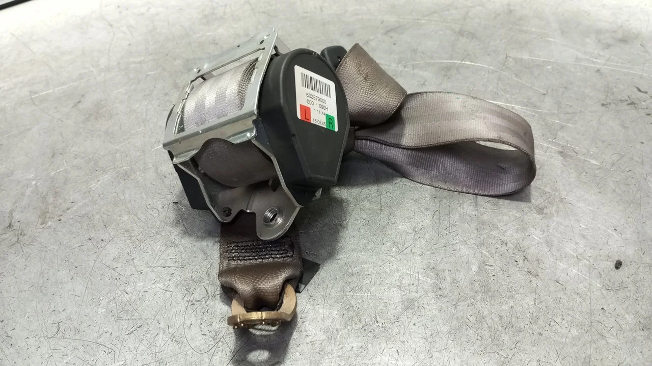 Foto de CINTURON SEGURIDAD TRASERO DERECHO AUDI A4 AVANT (8E) 1.9 TDI (116 CV / 85 KW) referencia 602879000