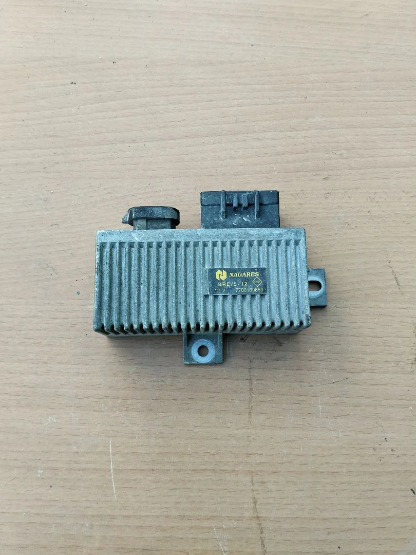 Foto de CAJA PRECALENTAMIENTO RENAULT CLIO II FASE I (B/CB0) referencia 7700109860