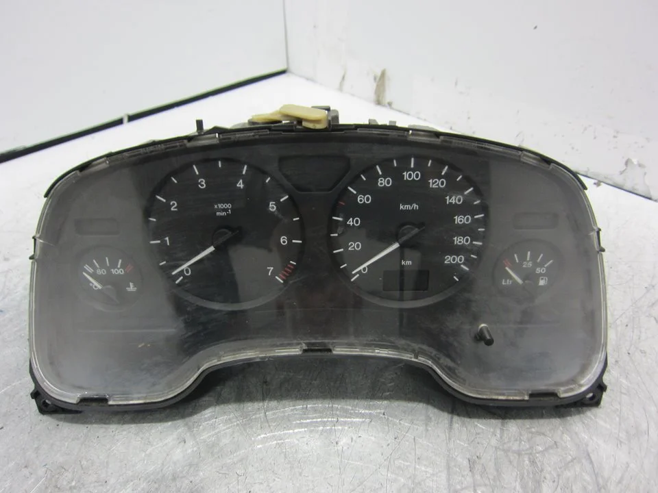 Foto de CUADRO INSTRUMENTOS OPEL ASTRA G BERLINA 1.6 (75 CV / 55 KW) referencia 90561454QN