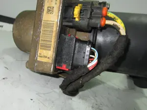 Foto de BOMBA DIRECCION CITROEN C4 BERLINA referencia A5097515 foto 5