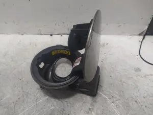 Foto de TAPA EXTERIOR COMBUSTIBLE CITROEN C4 PICASSO 1.6 HDi FAP (112 CV / 82 KW) referencia 9654052280