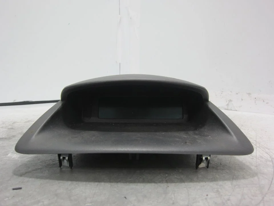 Foto de PANTALLA MULTIFUNCION RENAULT CLIO III 1.5 dCi Diesel FAP (75 CV / 55 KW) referencia 280341078R