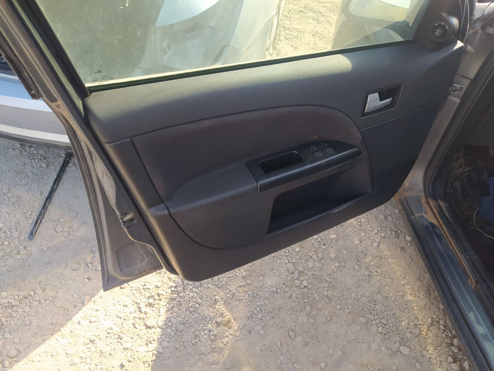 Foto de MANDO ELEVALUNAS DELANTERO IZQUIERDO FORD MONDEO BERLINA (GE) 2.0 TDCi CAT (131 CV / 96 KW)