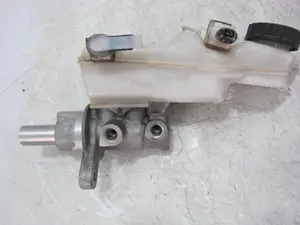 Foto de BOMBA FRENO TOYOTA AURIS (E15) 1.4 Turbodiesel CAT (90 CV / 66 KW) referencia 0204Y24235