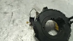 Foto de ANILLO AIRBAG AUDI A3 (8L) 1.6 (102 CV / 75 KW) referencia 1J0959653 foto 2