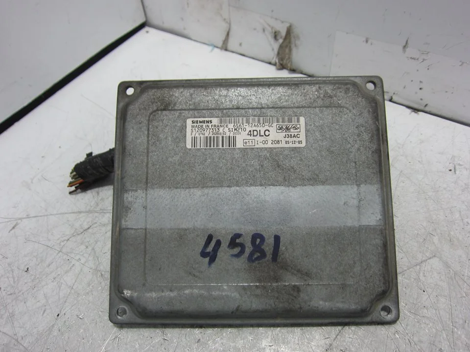 Foto de CENTRALITA MOTOR UCE MAZDA 2 BERLINA (DY) 1.4 CAT (80 CV / 59 KW) referencia 6S61-12A650-GC
