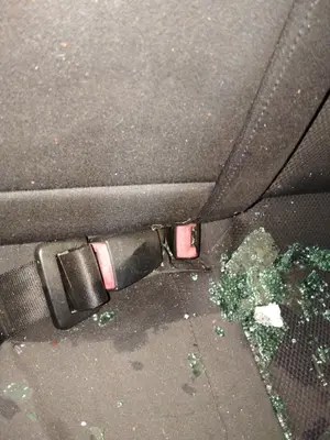 Foto de ENGANCHE CINTURON TRASERO IZQUIERDO AUDI A4 BERLINA (8E)