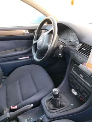 Foto de MANDO LUCES AUDI A6 BERLINA (4B2) 1.8 20V Turbo (150 CV / 110 KW)
