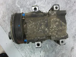 Foto de COMPRESOR AIRE ACONDICIONADO FORD ESCORT BERL./TURNIER 1.6 16V CAT (90 CV / 66 KW)