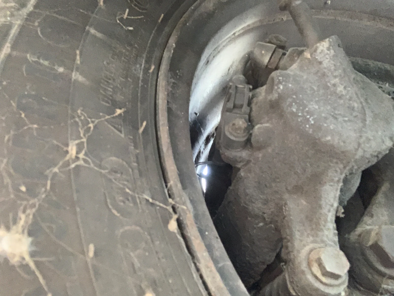 Foto de PINZA DE FRENO TRASERA DERECHA VOLKSWAGEN CRAFTER FURGÓN (2E) 2.5 TDI DPF (109 CV / 80 KW)