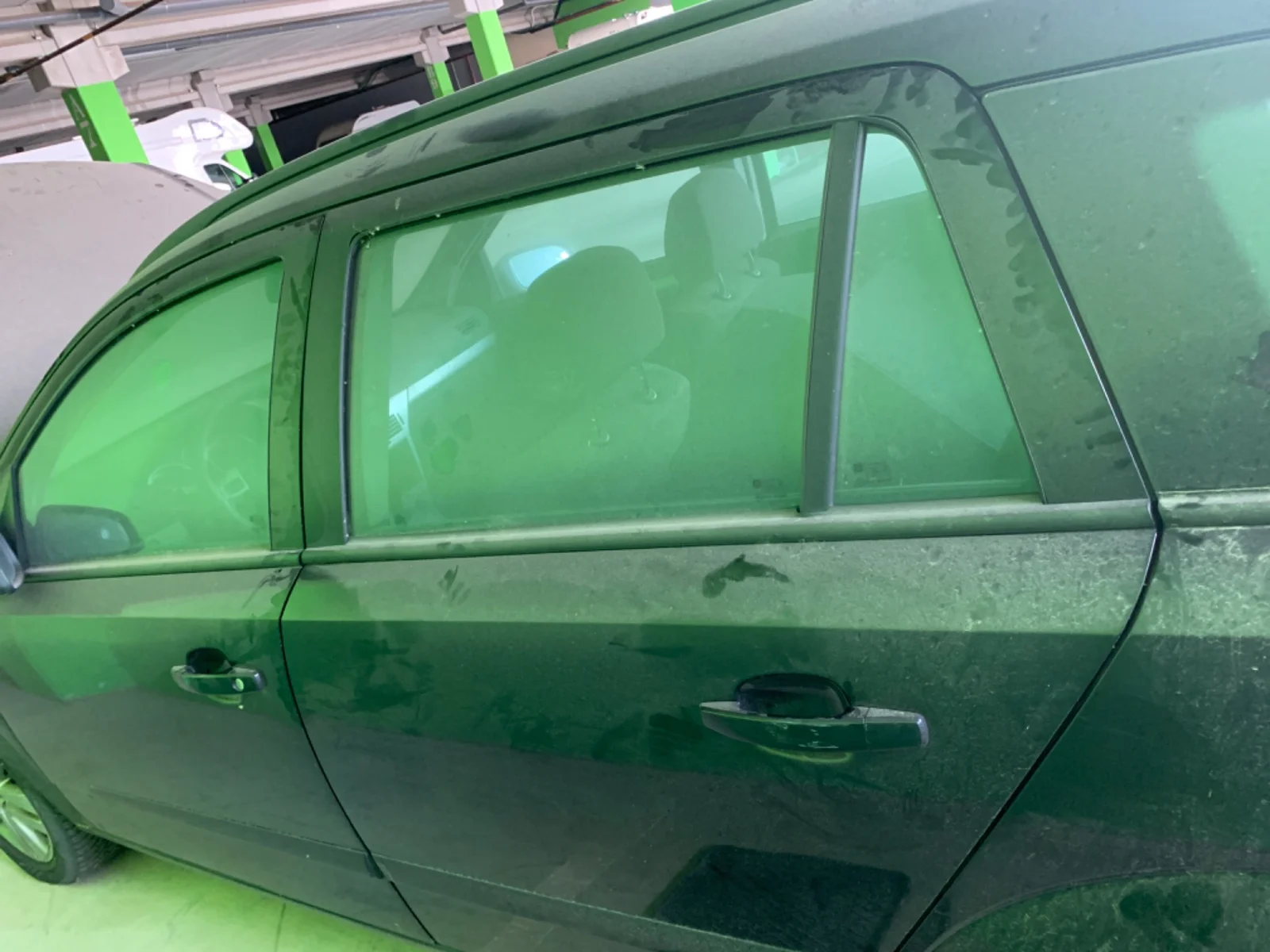 Foto de LUNA TRASERA IZQUIERDA OPEL ASTRA H CARAVAN 1.9 16V CDTI CAT (Z 19 DTH / LRD) (150 CV / 110 KW)