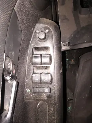 Foto de MANDO ELEVALUNAS DELANTERO IZQUIERDO AUDI A4 BERLINA (8E)