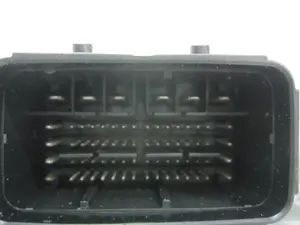 Foto de CENTRALITA MOTOR UCE PEUGEOT 208 1.2 12V e-VTi / PureTech (81 CV / 60 KW) referencia 9829598880 foto 2