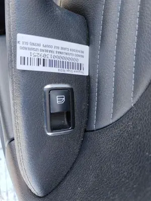 Foto de MANDO ELEVALUNAS TRASERO IZQUIERDO MERCEDES-BENZ CLASE GLE (BM 292) COUPE 3.0 CDI CAT (258 CV / 190 KW)