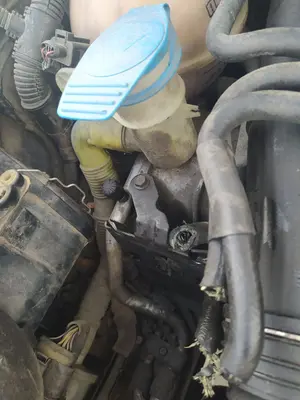 Foto de DEPOSITO LIMPIA VOLKSWAGEN GOLF PLUS V (5M1) 1.9 TDI (105 CV / 77 KW)