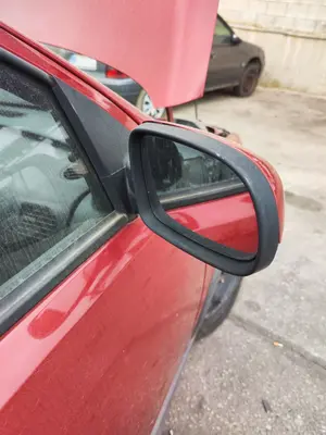 Foto de RETROVISOR DERECHO OPEL CORSA C 1.2 16V CAT (Z 12 XEP / LB4) (80 CV / 59 KW)