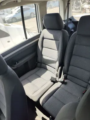 Foto de ASIENTOS TRASERO DERECHO VOLKSWAGEN TOURAN (1T1) 1.9 TDI (105 CV / 77 KW)