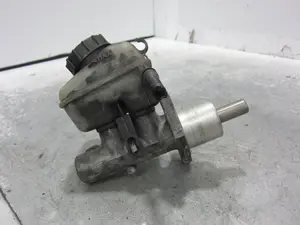 Foto de BOMBA FRENO OPEL ASTRA G BERLINA 1.7 Turbodiesel CAT (X 17 DTL / 2H8) (68 CV / 50 KW) referencia 5571 foto 6