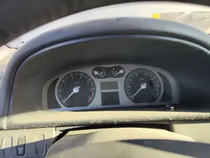 Foto de CUADRO INSTRUMENTOS RENAULT LAGUNA II (BG0) 1.8 CAT (120 CV / 88 KW)