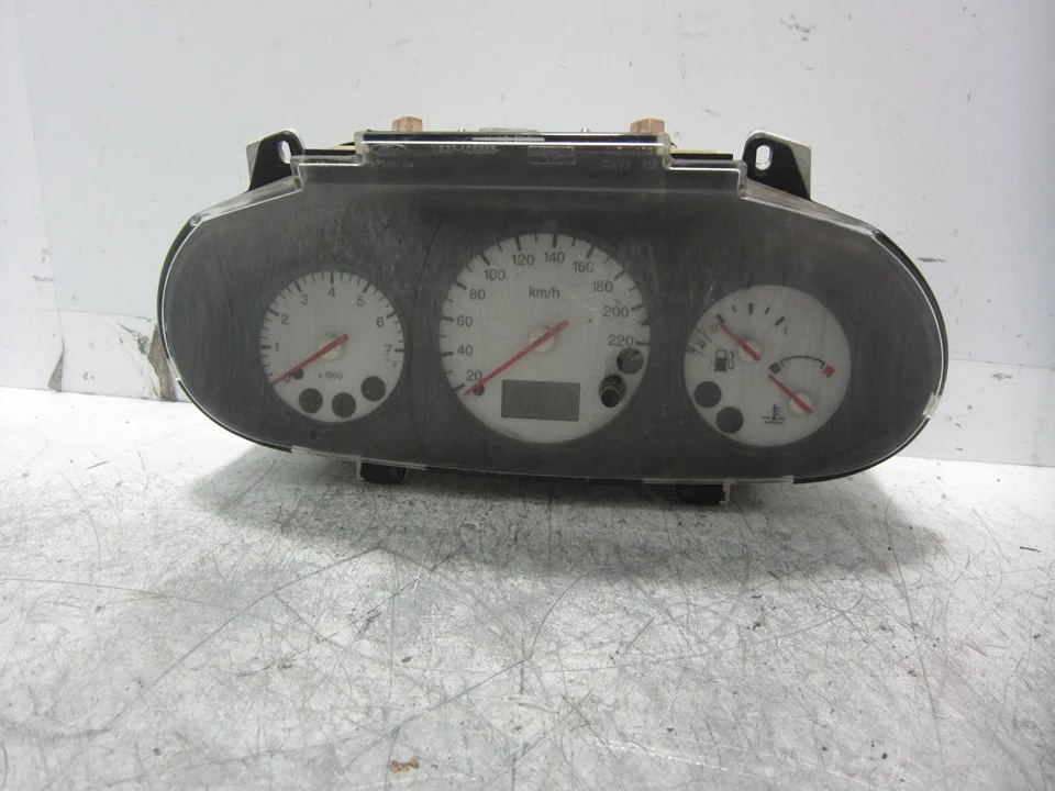 Foto de CUADRO INSTRUMENTOS FORD FIESTA BERLINA (DX) 1.3 CAT (60 CV / 44 KW) referencia YS6F10841