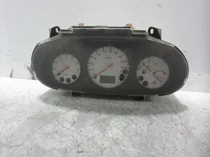 Foto de CUADRO INSTRUMENTOS FORD FIESTA BERLINA (DX) 1.3 CAT (60 CV / 44 KW) referencia YS6F10841
