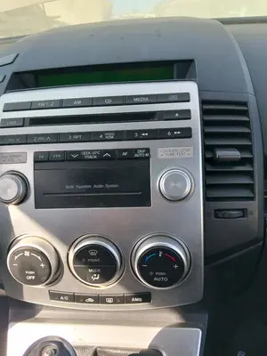 Foto de SISTEMA AUDIO / RADIO CD MAZDA 5 BERLINA (CR)