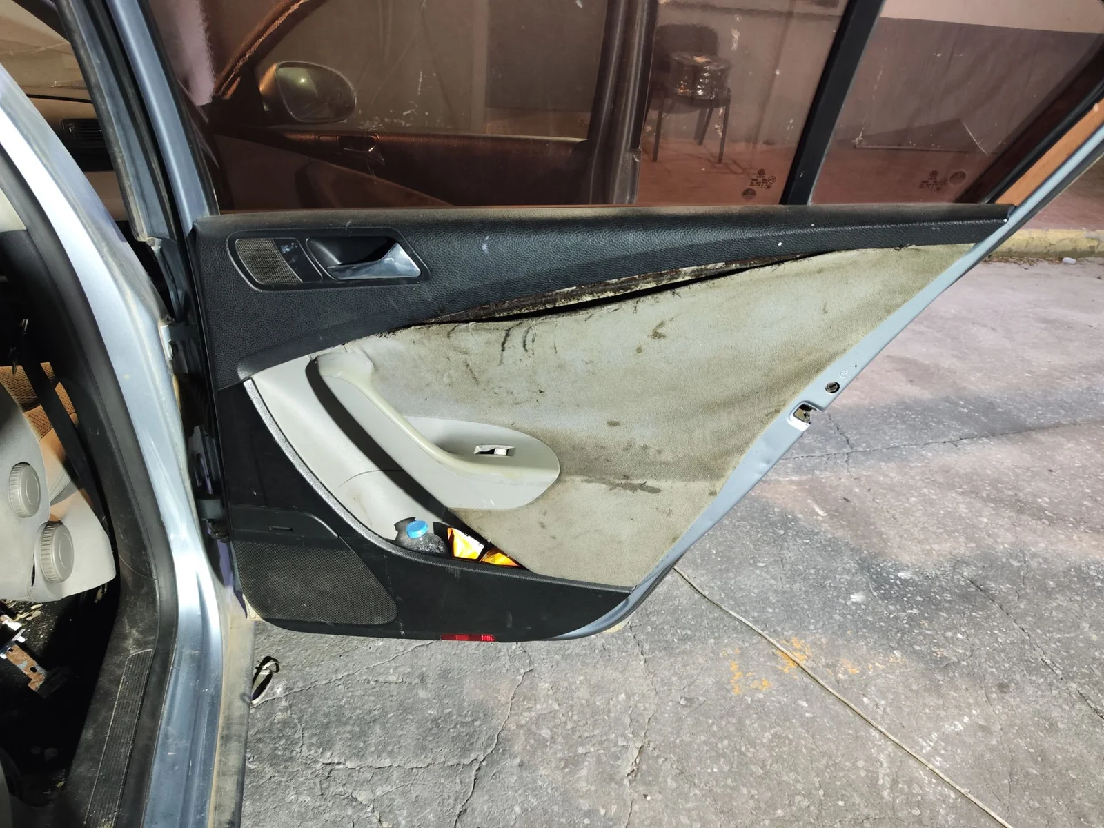 Foto de ELEVALUNAS TRASERO DERECHO VOLKSWAGEN PASSAT BERLINA (3C2) 2.0 TDI (140 CV / 103 KW) referencia 3C5839462J