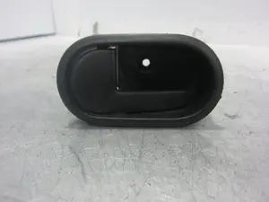 Foto de MANETA INTERIOR DELANTERA IZQUIERDA FORD FIESTA (CBK) referencia 2S61A22601