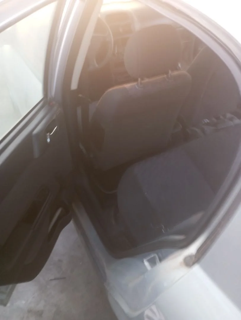 Foto de GOMAS CONTORNO PUERTA OPEL ASTRA G BERLINA 1.6 CAT (Z 16 SE / L55) (84 CV / 62 KW)