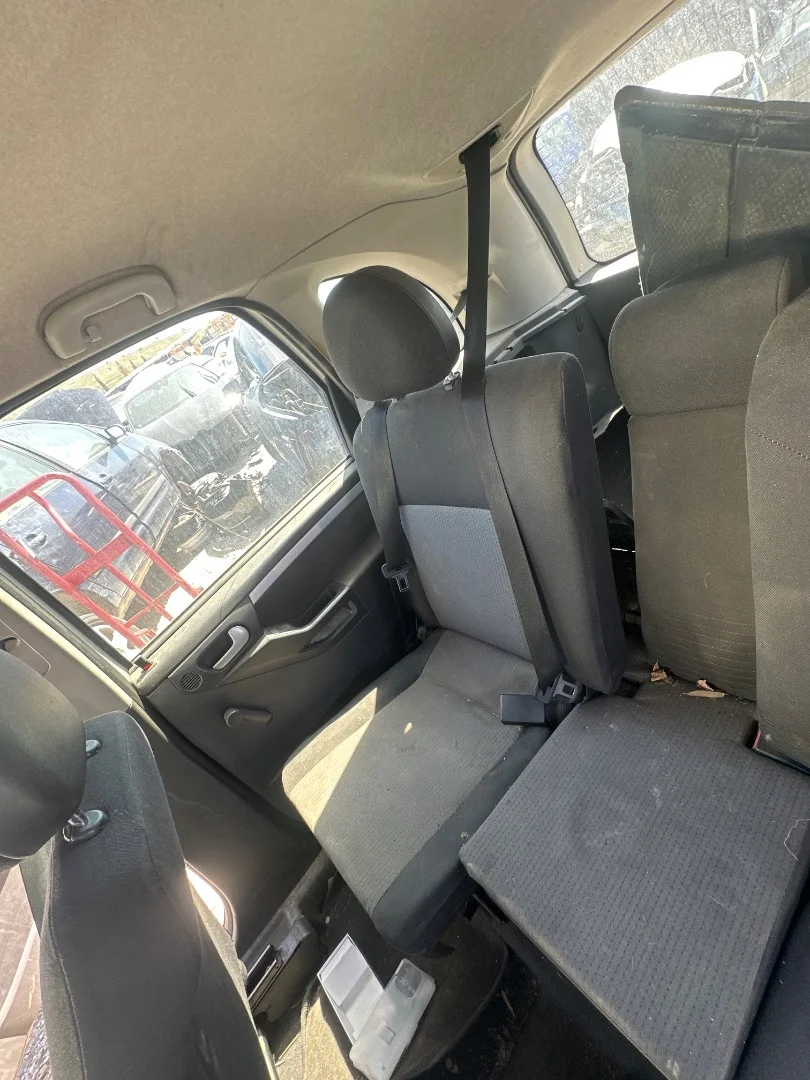 Foto de ASIENTOS TRASERO IZQUIERDO OPEL MERIVA 1.6 16V (101 CV / 74 KW) referencia 13182728