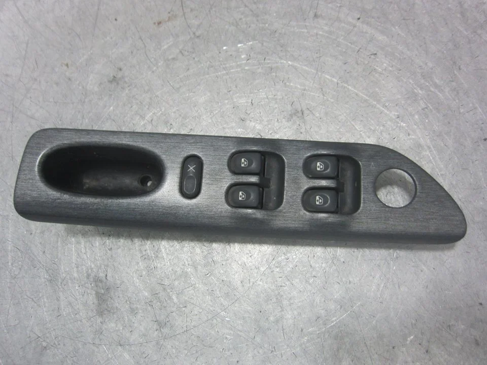 Foto de MANDO ELEVALUNAS DELANTERO IZQUIERDO RENAULT LAGUNA II (BG0) referencia 7701707064
