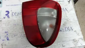 Foto de PILOTO TRASERO IZQUIERDO DAEWOO NUBIRA BERLINA 1.6 CAT (106 CV / 78 KW) referencia 96272127